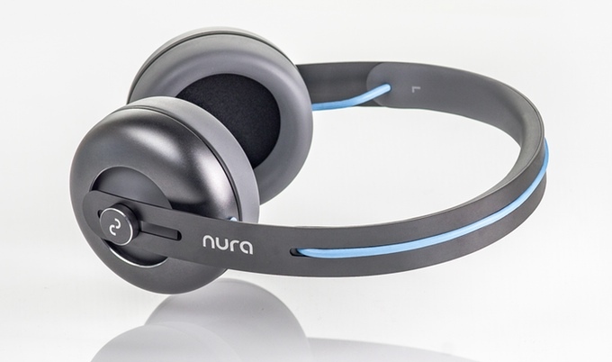 由於每個人的聽感都不同，最好買耳機前，在耳機專賣店實際試聽清楚。筆者最近在集資平台 Kickstarter 發現一款耳機 Nura 正在集資，設計相當新穎，支援耳道辨識技術，利用耳道就能確認到個人身分，加上內置音色調節功能，不同人士佩戴 Nura，音色也會有顯著的不同。