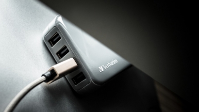 安全至上！　Verbatim 迷你 4 Ports USB 旅行充電插座