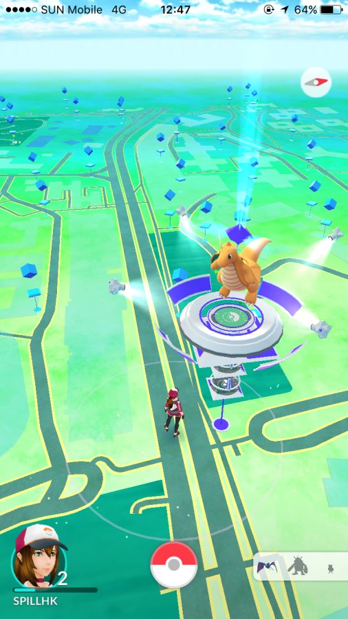 全城期待的《Pokémon Go》已正式登陸香港，於香港 App Store 及 Google Play 免費下載，必定掀起全城捉精靈熱。以下給剛入門的新手玩家一些重點須知。