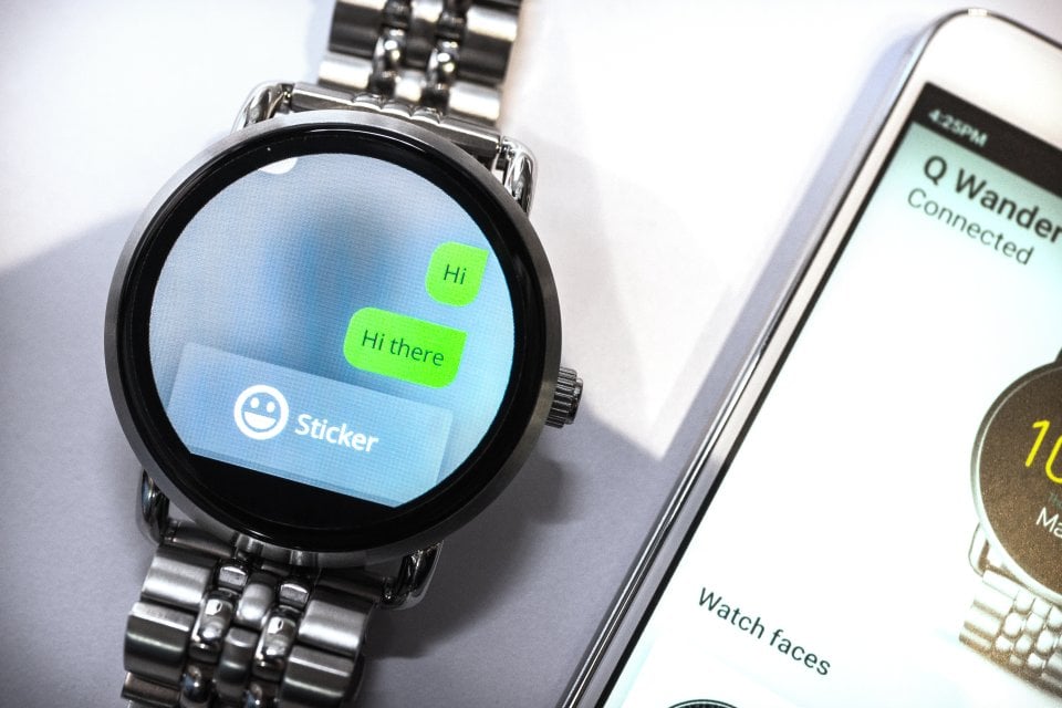 手錶品牌 Fossil 去年推出首款 Android Wear 智能手錶 Q Founder，而今日再添兩名新成員 Q Wander 及 Q Marshal，分別是女裝錶和男裝錶；相比起上一代有明顯的改良。