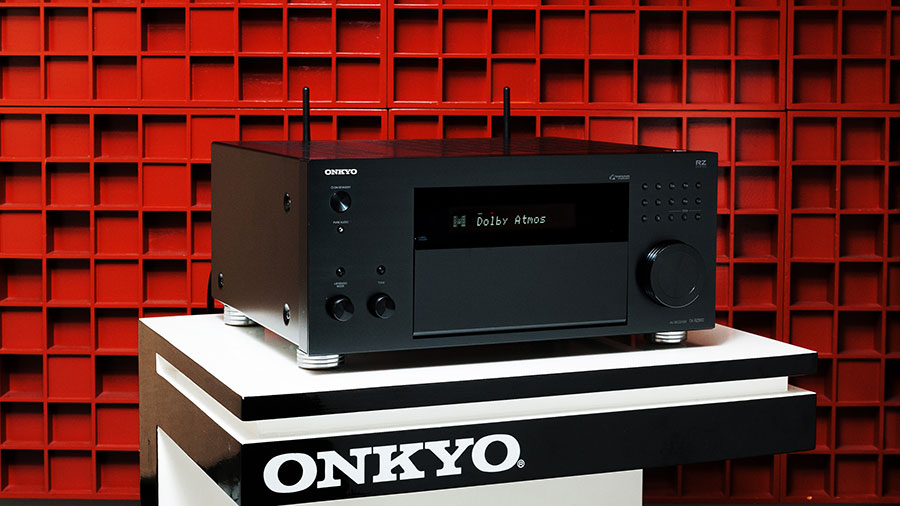 Onkyo TX-RZ810：THX 認證中階 7.2 擴音機　玩齊最新影音規格