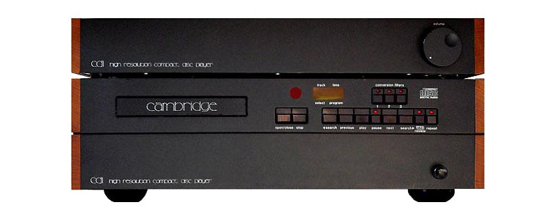 相信大家對 Cambridge Audio 這個英國的音響名牌都不會陌生，由 1968 年創立至今，已經有接近 50 年歷史，推出過的經典產品無數。傳統品牌感覺上總是較為守舊，Cambridge Audio 絕對是一個例外，由 P40、Classic ONE、A1 擴音機、CD1、NP30 播放器、DacMagic1 DAC、Azur 系列，到近年的 851N、CX 系列，除了功能與時並進之外，技術的研發、新穎的設計，加上優質的組件，令 Cambridge Audio 的產品一直保持創新與活力，讓用家可以追求最真實的聲音重播、逼真動人的聆聽體驗，而這正正也是 Cambrdge Audio 一路走來、始終如一的理念。