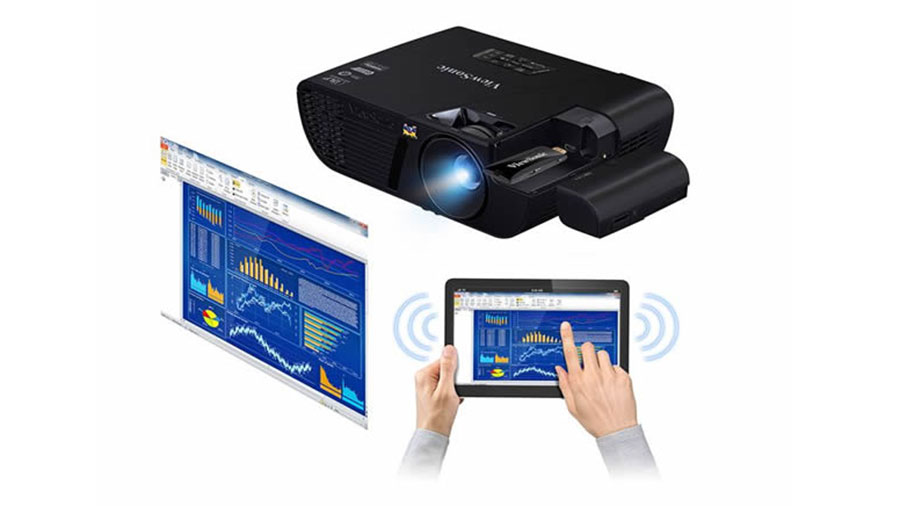 近幾年投影機市場都幾淡靜，ViewSonic 是其中一個保持住一路推出平價家用投影機的品牌。今次推出的 PJD7720HD 價錢同樣「親民」，$7,000 找可以有 1080p 全高清 3D 投影，新的 PortAll 隱藏式 HDMI/MHL 連接槽設計，仲可以方便升級無線影音傳輸。