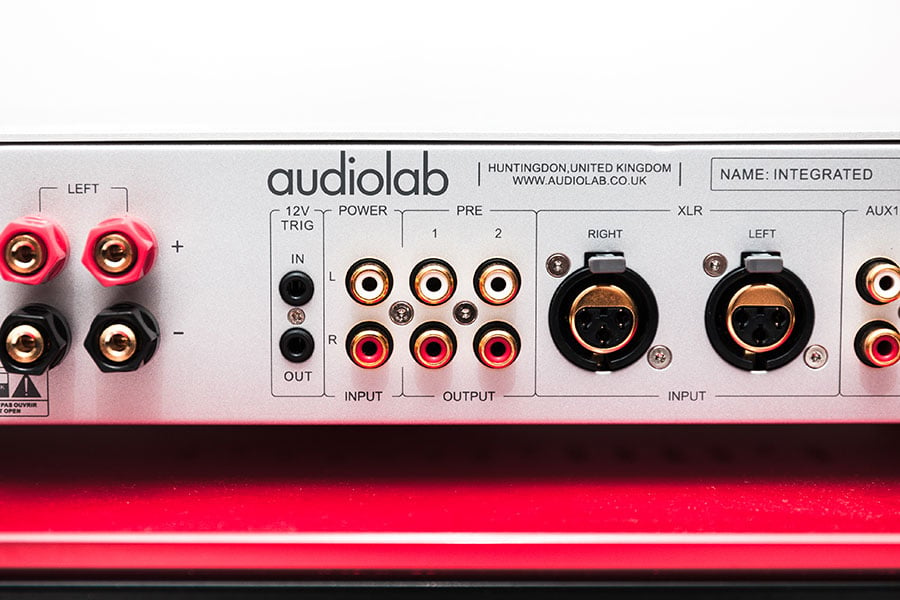 Audiolab 這個英國品牌，自從 1980 年代創立時推出的 8000A 合併擴音機開始，一直都是高性價比之選。今次推出的 8300CD CD 播放機和 8300A 合拼擴音機，除了加強了功能之外，線路亦經過重新設計，究竟這個新「組合」可以有點樣的表現？