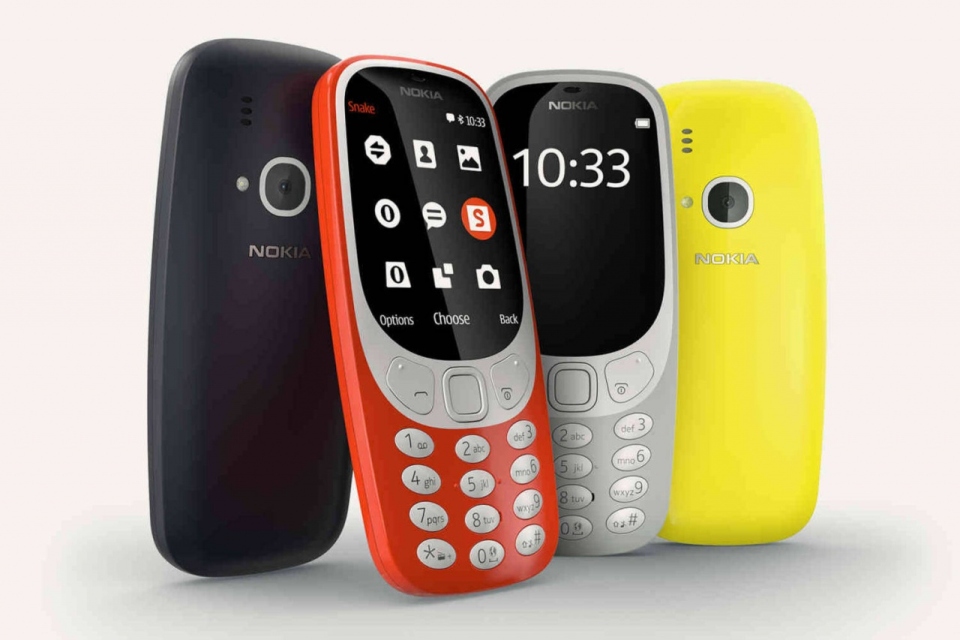 今年 Nokia 在 MWC（Mobile World Congress）期間一口氣推出 4 部手機，分別是 Nokia 3、Nokia 5 及 Nokia 6 特別版，但整個發佈會的高潮位落在 Nokia 3310 復刻版身上。不單止外形設計復刻，就連手機功能一樣有「那些年」的感覺。