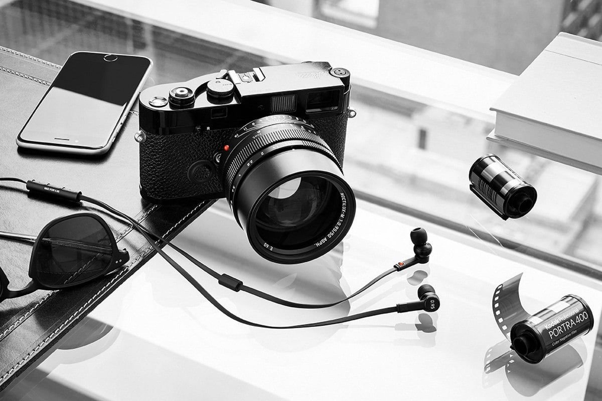 Leica 是擁有超過百年歷史的相機廠，最近竟然踩過界推出耳機產品？原來是與美國新晉耳機潮牌 Master & Dynamic 攜手合作，共同製造出 3 款具代表性的「0.95」系列耳機。