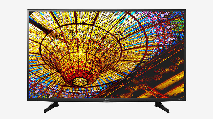 今年有興趣換電視的朋友，有無考慮過 4K TV？雖然早幾年推出的時候售價偏貴，兩三萬蚊一部，普通用家都未必會考慮。不過經過幾年發展，而家 4K 電視其實已經是電器店賣機的主流，甚至比起 Full HD 電視有更加多選擇、更加受歡迎。原因之一就是售價不斷下降，大家如果落舖頭問一問可能會嚇一跳，唔止一萬蚊有交易，甚至五千蚊就已經可以入手！今次就同大家介紹一下不同價位的 4K 電視有咩好選擇，相信即使預算有限都一樣可以揀到心頭好。