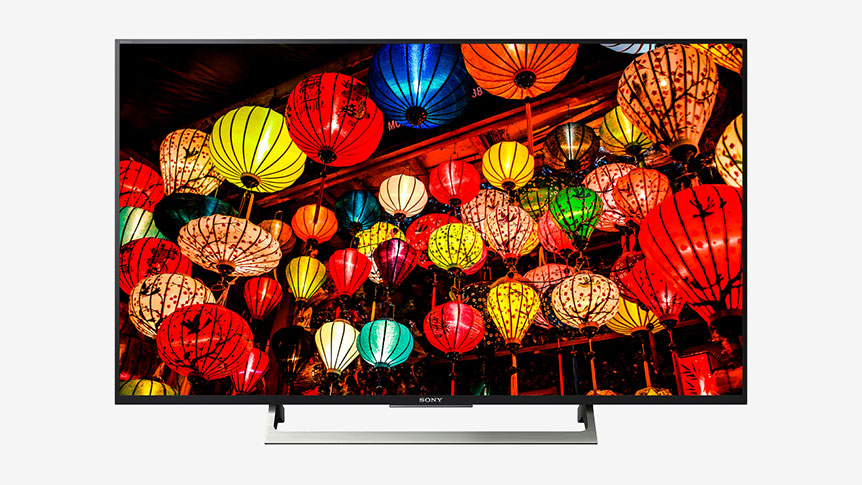 今年有興趣換電視的朋友，有無考慮過 4K TV？雖然早幾年推出的時候售價偏貴，兩三萬蚊一部，普通用家都未必會考慮。不過經過幾年發展，而家 4K 電視其實已經是電器店賣機的主流，甚至比起 Full HD 電視有更加多選擇、更加受歡迎。原因之一就是售價不斷下降，大家如果落舖頭問一問可能會嚇一跳，唔止一萬蚊有交易，甚至五千蚊就已經可以入手！今次就同大家介紹一下不同價位的 4K 電視有咩好選擇，相信即使預算有限都一樣可以揀到心頭好。