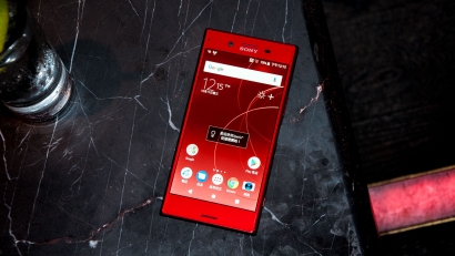 非常搶眼！　Sony Xperia XZ Premium 魅紅新色登場