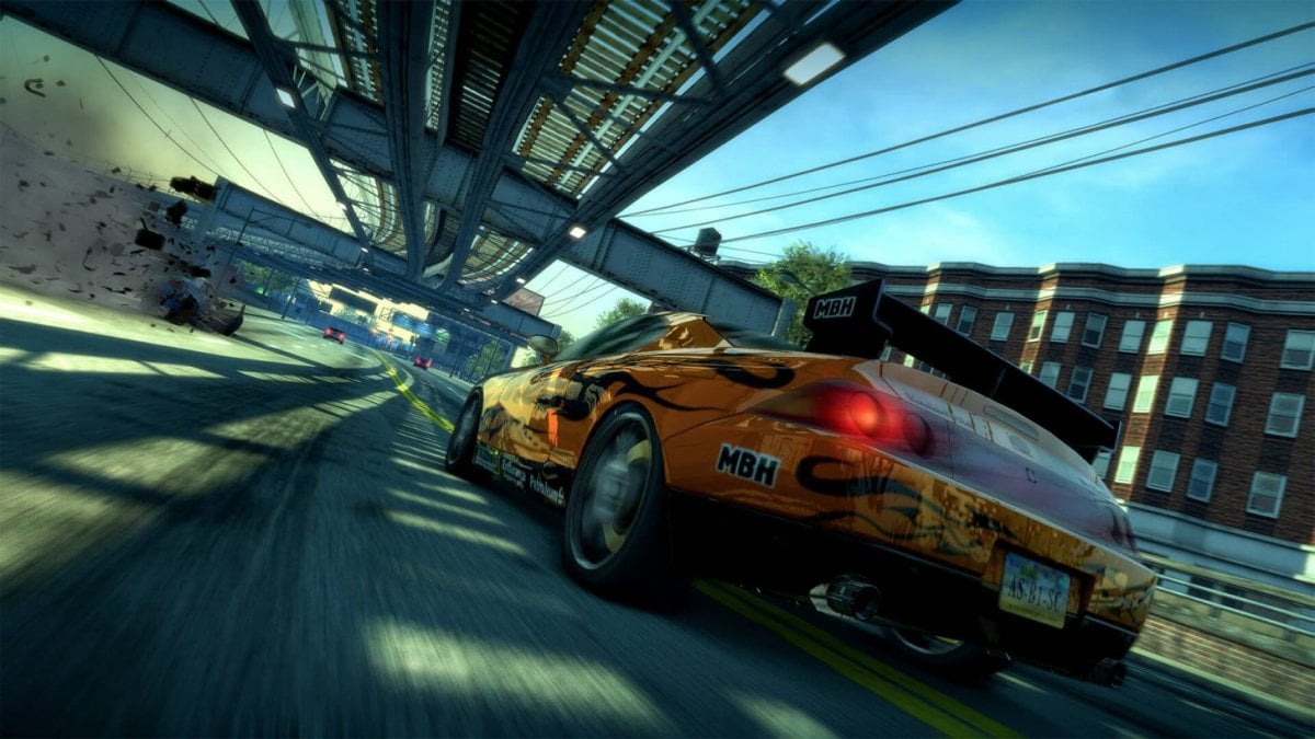 若嫌《Gran Turismo》或《Forza》系列賽車遊戲太過真實的話，《Burnout Paradise Remastered》可能好適合你玩。最近 Electronic Arts 推出了 Remastered 版本，是一款自由度極高的賽車遊戲，可以享受在道路上橫衝直撞的快感。