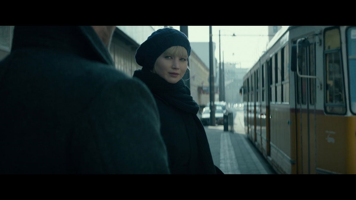 特工電影本來題材就吸引，近年又有「黑寡婦」這個性感又大受歡迎的俄國特工例子，所以《紅雀特工》雖然係三級片，不過依然有唔少人捧場，加上主角是 Jennifer Lawrence 這位不遜色於 Scarlett Johansson 的性感女神，今次的 UHD Blu-ray 好有睇頭。