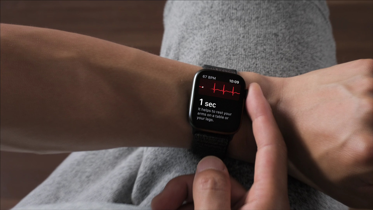 Apple Watch 第 4 代增大錶面　首次加入 ECG 心電圖測量
