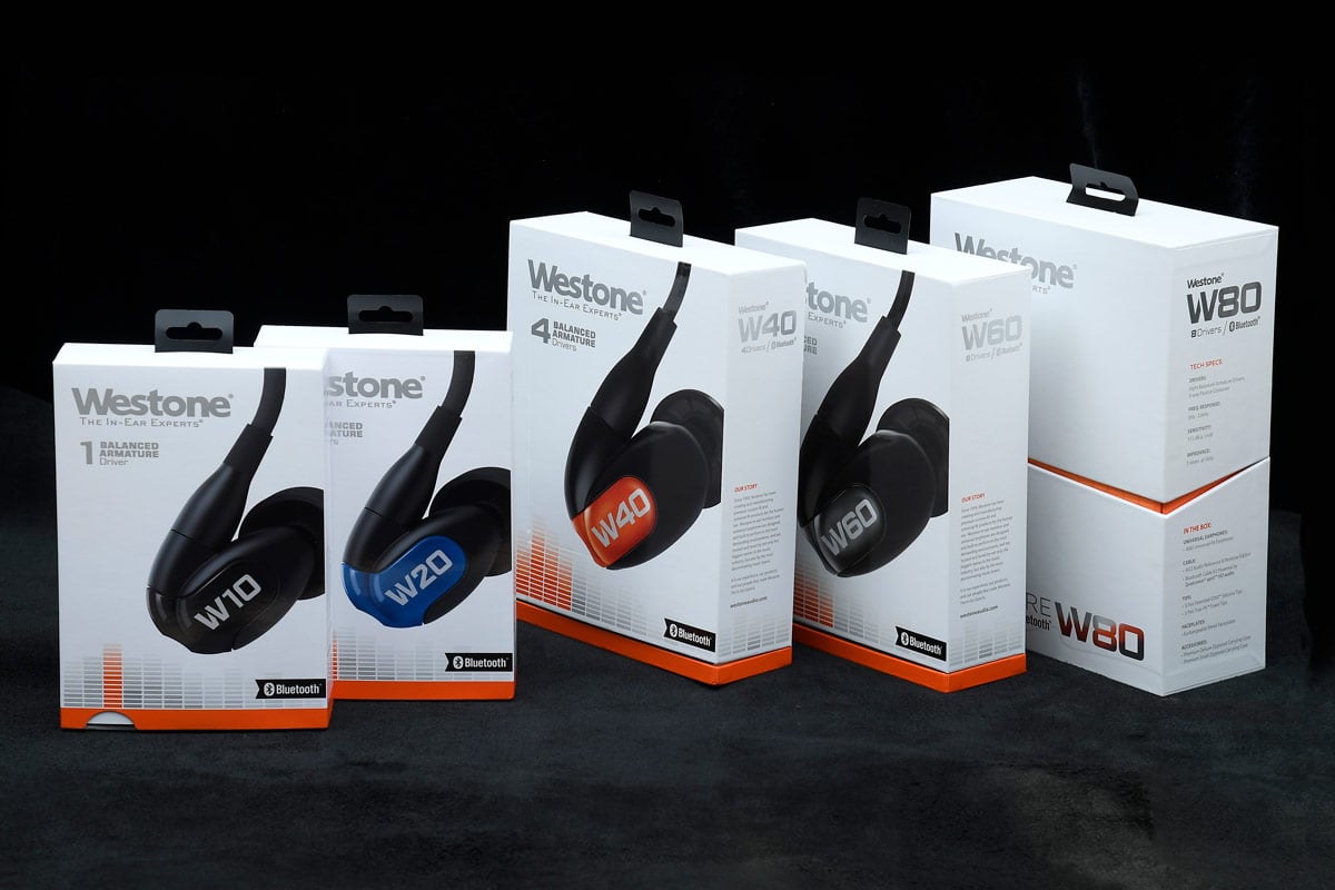 Westone 的 W Series 一向是品牌的經典款式，最近從 W10 到 W80 都換上全新包裝，而且全部附有多一條藍牙耳機線。旗艦型號 W80 是由 Signature Series 主理人 Karl Cartwright 親自操刀，他在過往聽取不少用家的意見，新版經過重新調聲，在聲音表現上有著明顯的改變及提升。