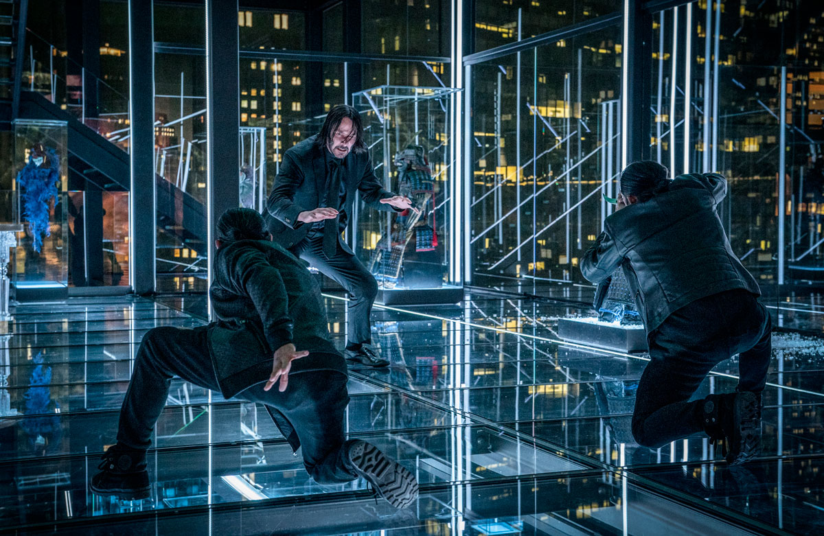 該怎形容《殺神 John Wick 3》系列呢？是向港產片 Gun-Fu 致敬，糅合一街殺手且類近武俠江湖的世界觀，再撈少少《Mad Max》式復仇元素，還是簡單一句︰動保刺客虐殺人類呢？