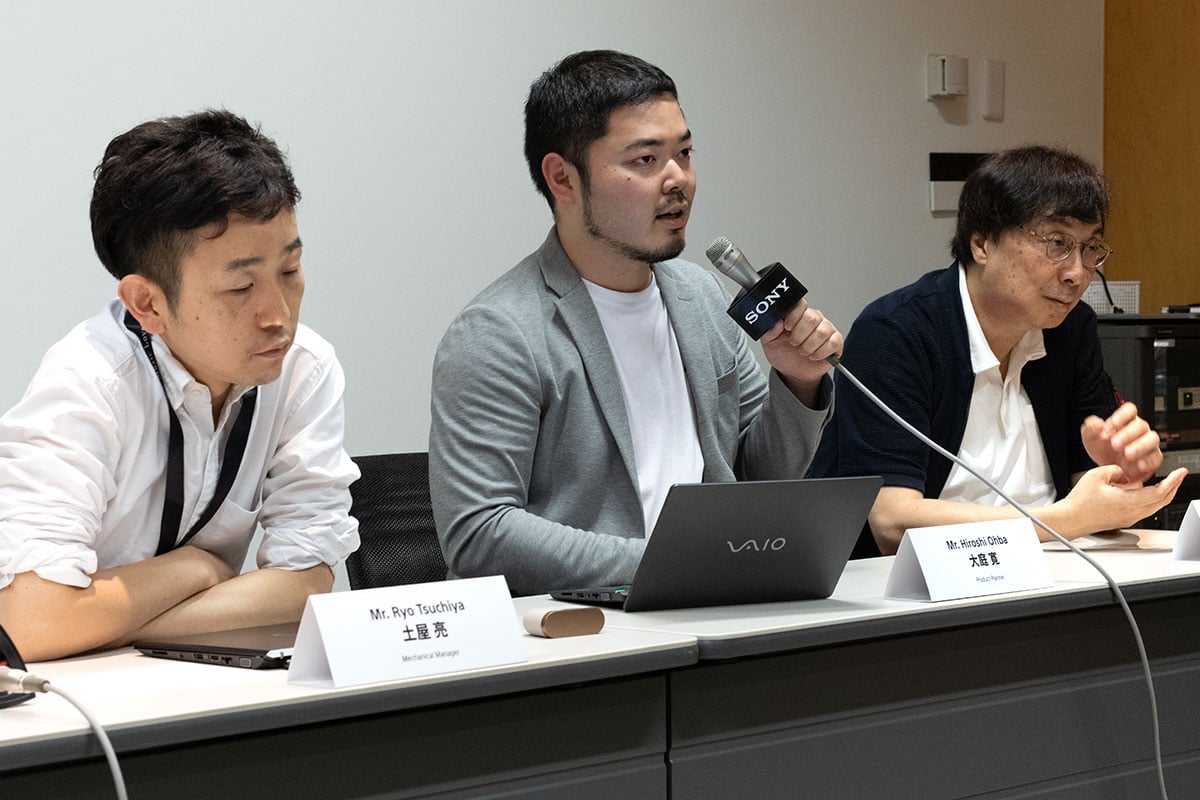 Sony 顯然對 WF-1000XM3 非常重視，投入大量資源開發，今趟日本東京的亞太區傳媒體驗活動其中一個環節是與 WF-1000XM3 開發團隊訪談，一共有 6 人之多，讓大家能更了解新一代真無線耳機 WF-1000XM3 的技術和特性。