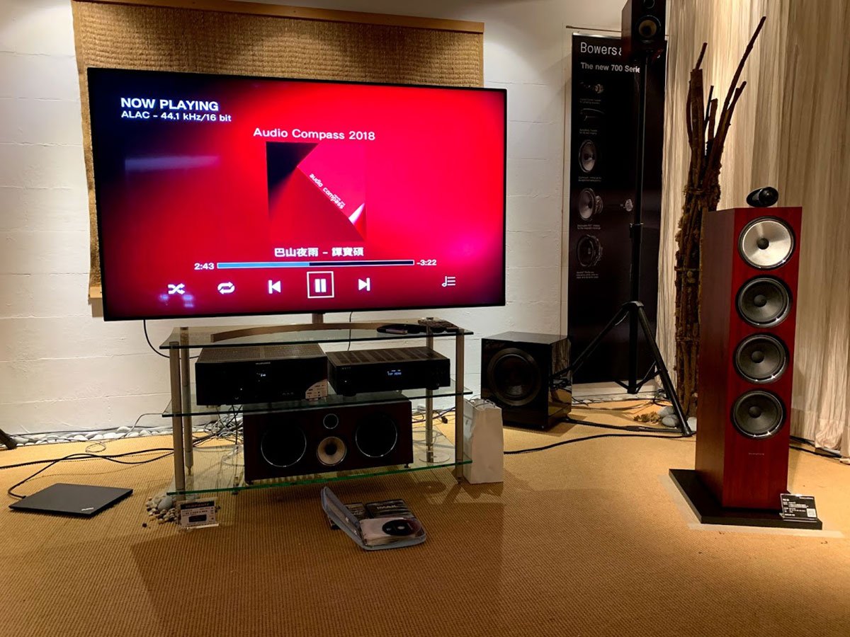 Marantz 2019 年全新的入門至中階系列 AV 擴音機剛剛正式在香港推出，包括了 9.2 聲道的 SR6014、7.2 聲道的 SR5014 以及兩部薄身機款 NR1710、NR1510。除了 5.2 聲道的 NR1510 之外，其他機款都引入了 Dolby Atmos Height Virtualization 技術，加埋 DTS Virtual:X，無需額外喇叭，在原有的 5.1、3.1 甚至 2.1 等的喇叭配置之下就玩到 3D 音效。咁方便的功能，到底實際效果係點樣？今次就同大家試吓，另外都會一試 SR6014 的 IMAX Enhanced 的效果。