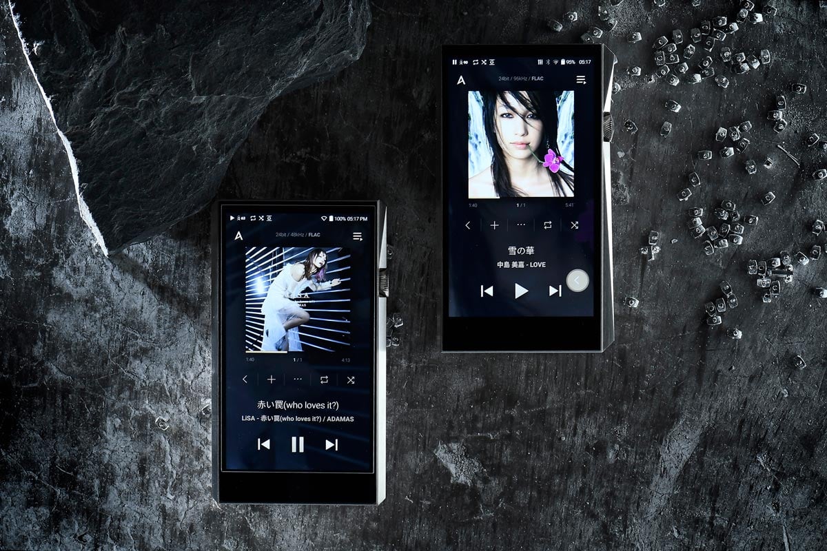 韓國 DAP 品牌 Astell&Kern 繼 2017 年推出 A&ultima SP1000 之後，經過兩年時間去開發最新旗艦機皇 A&ultima SP2000，機身設計有少許改動之餘，換上全新解碼晶片和線路設計。今次同時借來 SP2000 不鏽鋼版本及上代 SP1000 不鏽鋼版本，作 A/B 比較一番，兩年後的實力究竟進步了多少？