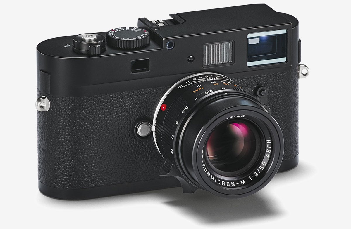 Fujifilm 在東京舉行的 Fujifilm X 峰會上正式宣佈開發 X-Pro 3，新機最特別的一點就是機背的「雙顯示屏」設計，小顯示屏可以模擬以往菲林年代由菲林盒剪下然後插在相機背框、用來紀錄使用邊種底片同 ISO 的標纖。而想用大 mon 取景或者睇相的話，反而要將屏幕下翻，變相鼓勵用家只用觀景器，重拾以往菲林機的操作體驗，相當獨特。不過除了 X-Pro 3 之外， 其實近十幾年都有不少獨特、有個性的相機設計，今次就同大家重溫一下。