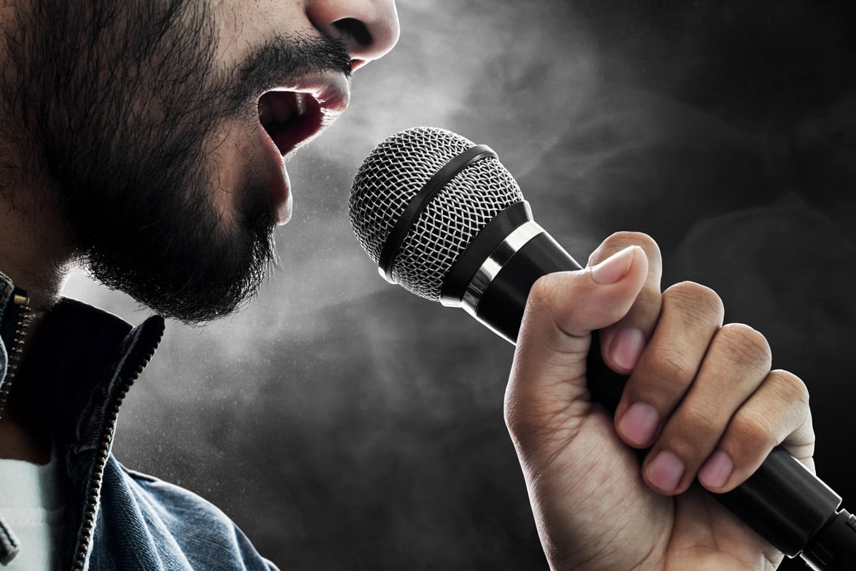 以軟件或手機 Apps「變聲」模仿歌手唱歌可行嗎？