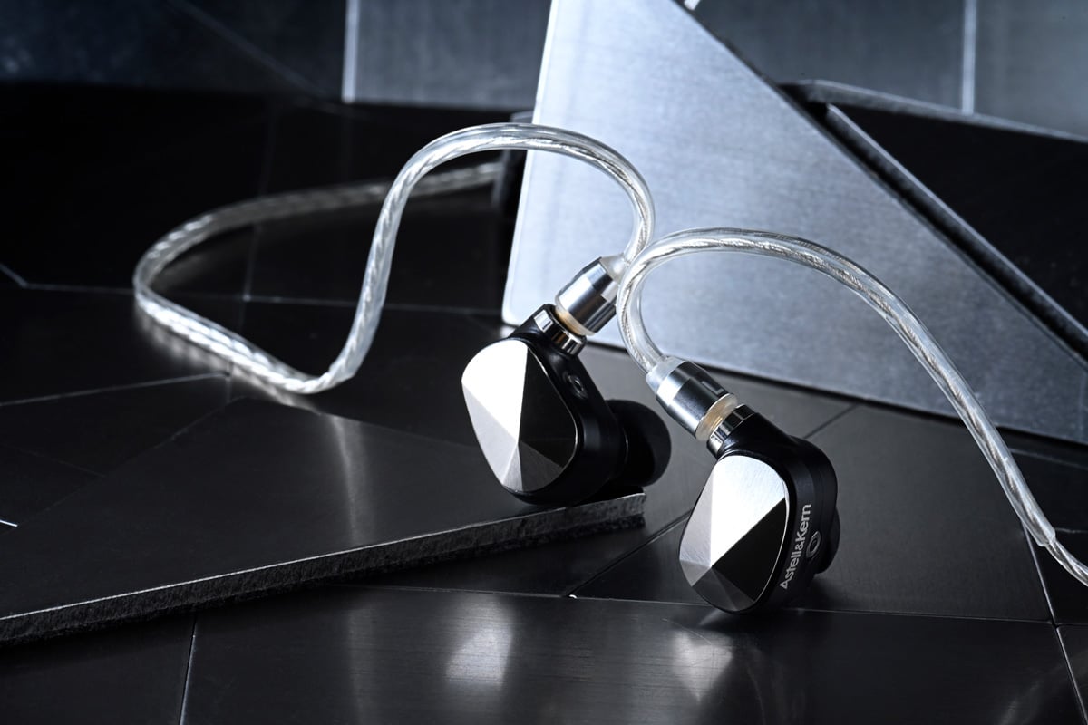 【評測】Astell&Kern × Campfire Audio Pathfinder：為混合式單元耳機重新定義