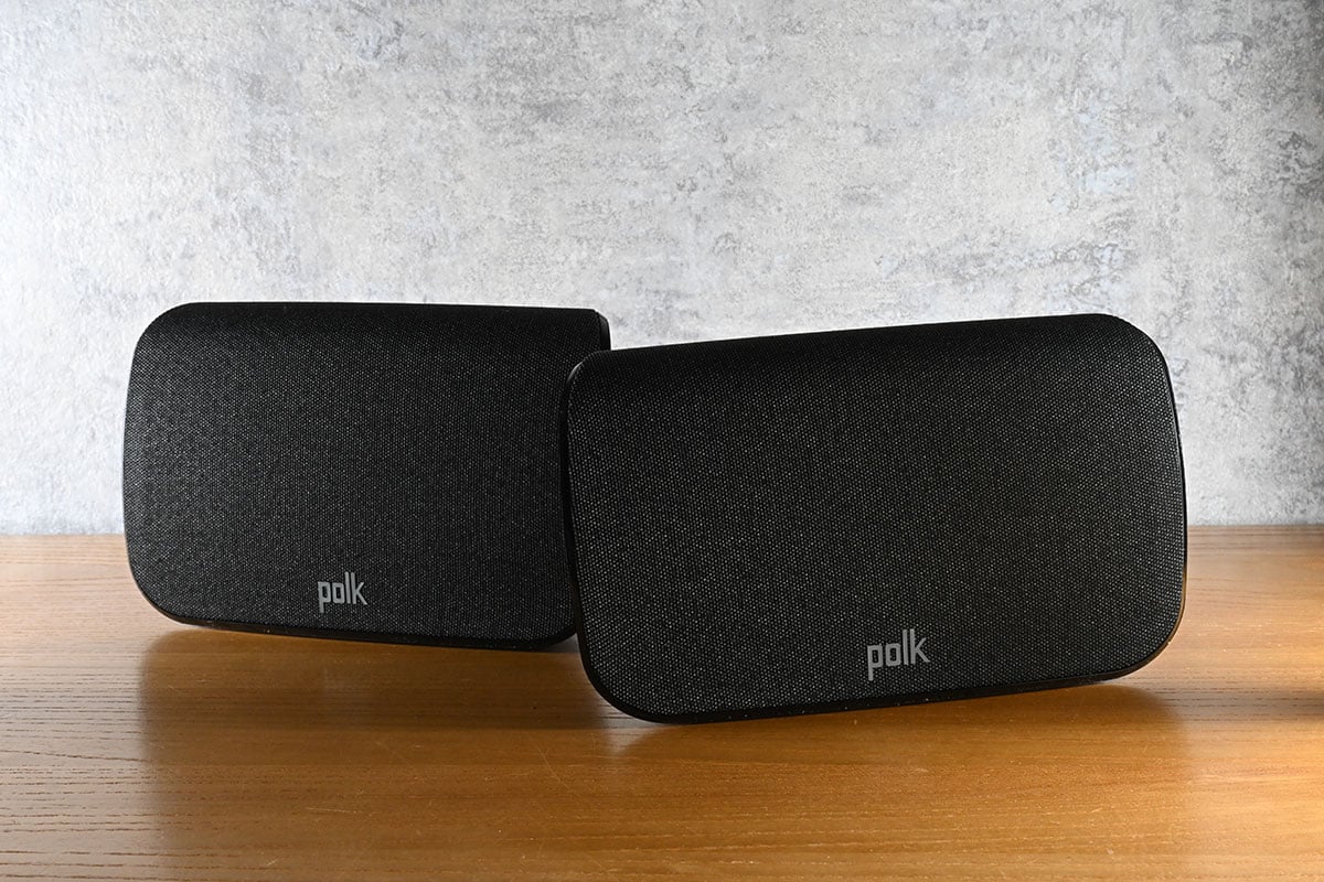 Polk Audio 的 Soundbar 系列由入門到高階的選擇都相當豐富，今次測試的 MagniFi MAX AX SR 則是 Polk 最新的旗艦型號，有齊專利 SDA 技術、向上發聲單元、無線後置、10 吋超低音，提供 7.1.2 聲道的 Dolby Atmos 音效輸出，規格和功能都相當全面，而售價也只需 7,000 元左右。