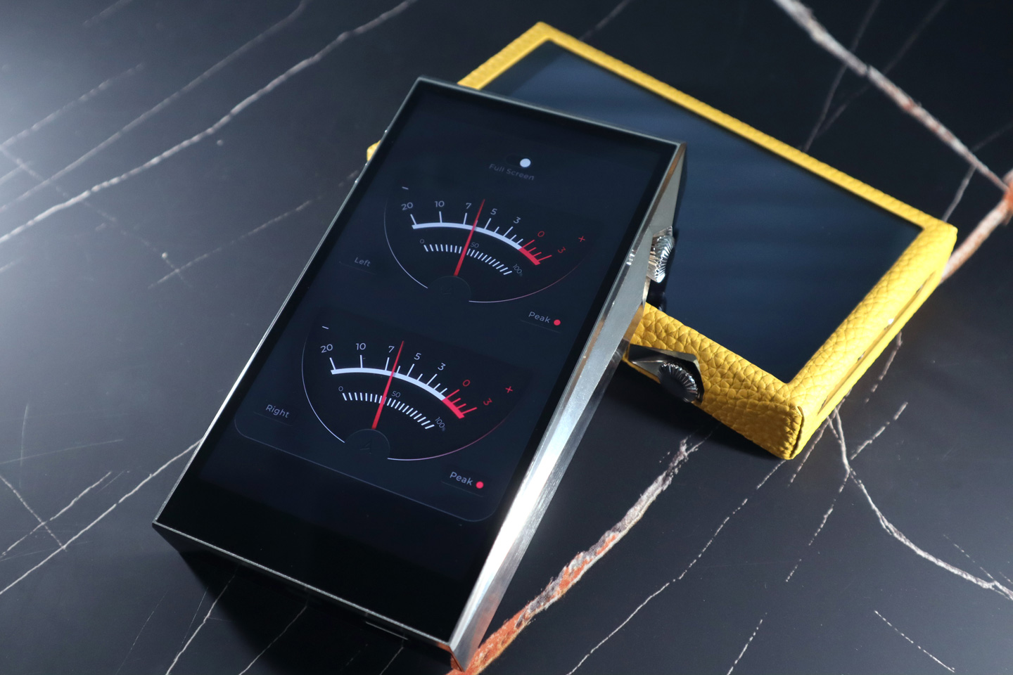 ECT 毅智科技代理的兩大品牌 Astell&Kern 和 FlipEars 最近紛紛推出新品，分別有 Astell&Kern 全新型號 A&ultima SP3000T 真空管播放器，以及與 Empire Ears 再度聯乘推出的 Novus 入耳式耳機。另有 FlipEars 最新升級之作 Aurora XXIV 和 Zurq XXIV，均換上全新動圈單元設計。