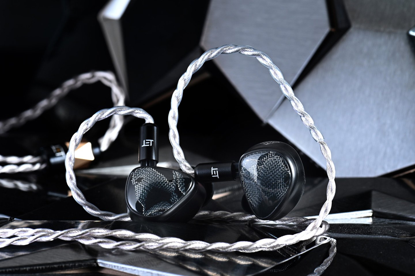 【評測】Noble Audio Onyx：擅長人聲刻劃，同時反映錄音時的空間感