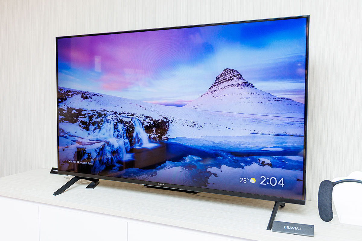 Sony 今年新系列的 BRAVIA 電視以及 Soundbar 剛剛在香港正式推出，部分售價也正式公佈。以「Cinema is Coming Home」作為主題，透過各種增強視覺、聽覺體驗的技術，為用戶帶來更強的影院級觀賞體驗。今次新機採用了全新的命名方式，包括旗艦 Mini LED 電視 BRAVIA 9 系列、OLED 電視 BRAVIA 8 系列、中階 Mini LED 電視 BRAVIA 7 系列以及入門 LED 電視 BRAVIA 3 系列，由當中 BRAVIA 9 由即日起至 7 月 1 日接受預訂，Soundbar 系列也陸續開始發售。