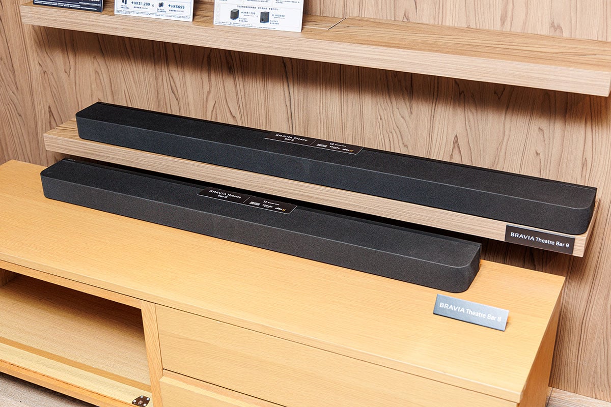 Sony 今年新系列的 BRAVIA 電視以及 Soundbar 剛剛在香港正式推出，部分售價也正式公佈。以「Cinema is Coming Home」作為主題，透過各種增強視覺、聽覺體驗的技術，為用戶帶來更強的影院級觀賞體驗。今次新機採用了全新的命名方式，包括旗艦 Mini LED 電視 BRAVIA 9 系列、OLED 電視 BRAVIA 8 系列、中階 Mini LED 電視 BRAVIA 7 系列以及入門 LED 電視 BRAVIA 3 系列，由當中 BRAVIA 9 由即日起至 7 月 1 日接受預訂，Soundbar 系列也陸續開始發售。