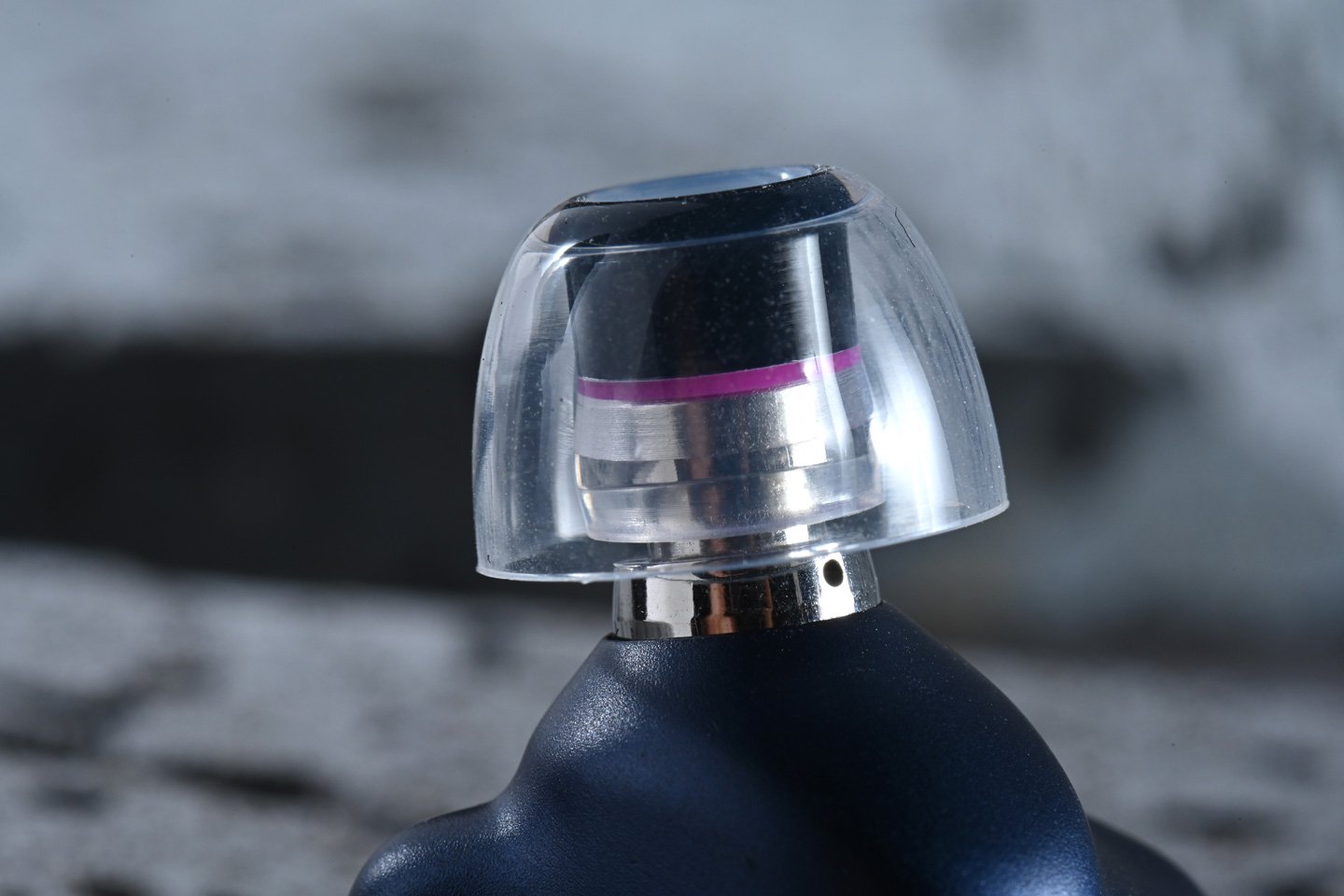 日本品牌 Pentaconn 去年推出的 Coreir-Brass 黃銅金屬耳膠，由於在聲音傳遞上起到重大的關鍵作用，令這款金屬耳膠常常處於缺貨的狀態。眾所周知，內裡的金屬物料不同，便會產生出不同的調聲，不難猜到品牌會陸續有其他金屬管咀的款式出現。事隔一年，Pentaconn 終於推出第二款金屬耳膠了，全新 Coreir-Al alloy 鋁合金金屬耳膠，可使音場更寬闊和富有立體感。