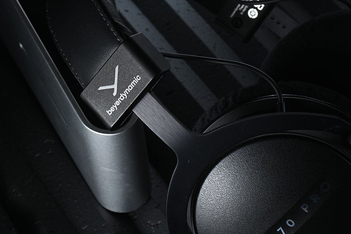 Beyerdynamic 的 DT 系列監聽耳機一向都極受專業錄音室和音樂製作人喜愛，1770 PRO、DT 1990 PRO 更可算是最經典的兩款型號。而最近隨著自家 Stellar.45 新一代動圈單元的推出，今次兩款經典型號都獲得升級，推出第二代的 DT 1770 PRO MKII 和 DT 1990 PRO MKII，究竟表現如何，和前作比較又有哪些提升？