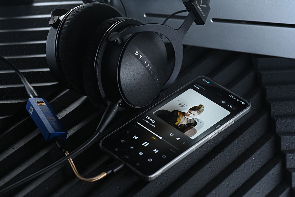 Beyerdynamic 的 DT 系列監聽耳機一向都極受專業錄音室和音樂製作人喜愛，1770 PRO、DT 1990 PRO 更可算是最經典的兩款型號。而最近隨著自家 Stellar.45 新一代動圈單元的推出，今次兩款經典型號都獲得升級，推出第二代的 DT 1770 PRO MKII 和 DT 1990 PRO MKII，究竟表現如何，和前作比較又有哪些提升？