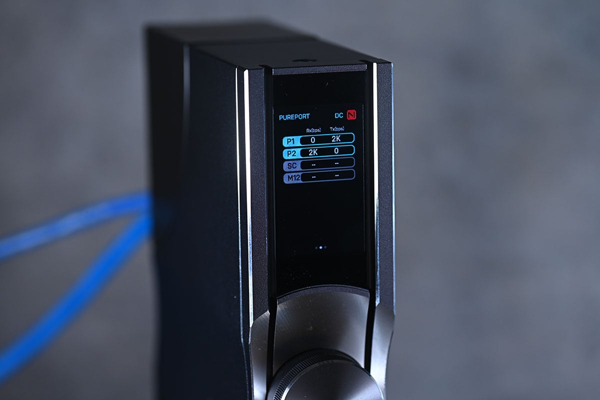 隨著網絡音樂、影片串流的普及，很多影音品牌也開始著力以不同方式改進網絡串流的質素。以往不少朋友持懷疑態度的「音響專用」網絡配件、路由器、交換機等等，也開始多人接受。今次借到手的 iFi OMNI LAN 就是支援光電隔離、提供光纖模組、接地降噪干擾優化等一系列功能、設計的網路交換機，實試一下它對串流效果會有怎樣的提升。