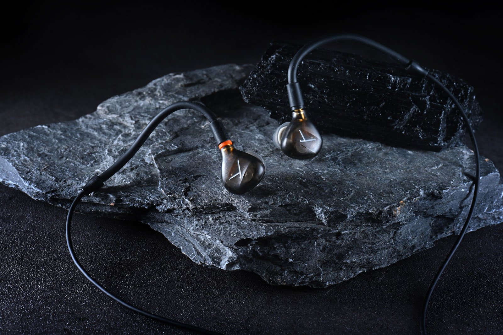 【評測】Beyerdynamic DT 70/71/72/73 IE：專業舞台與錄音室監聽必備