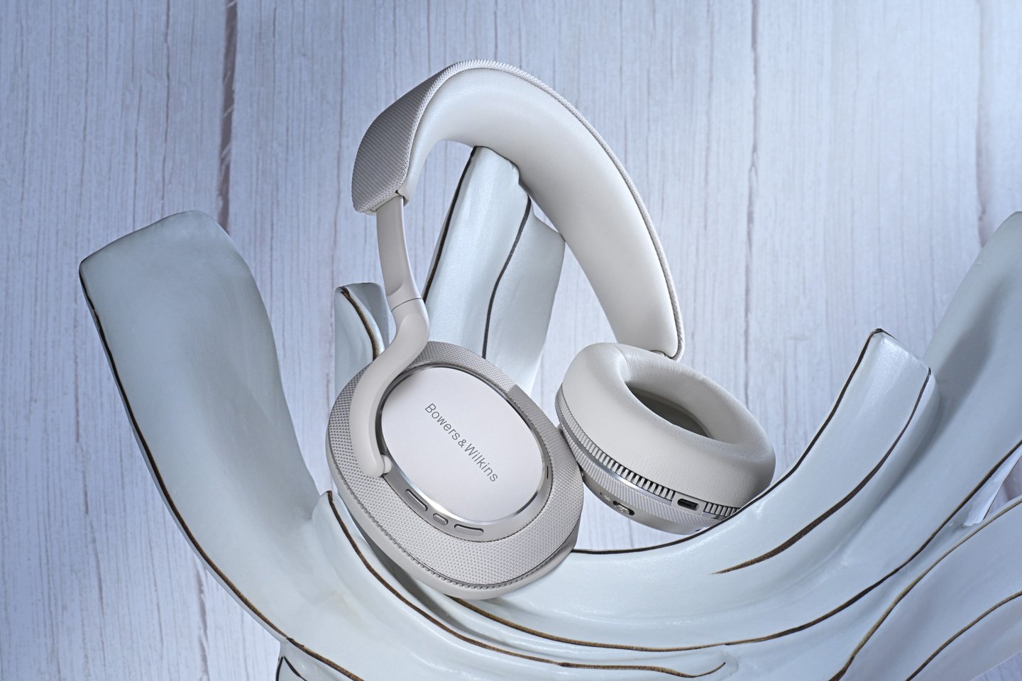 【評測】Bowers & Wilkins Px7 S3：將降噪、音質與佩戴體驗再度推向新高