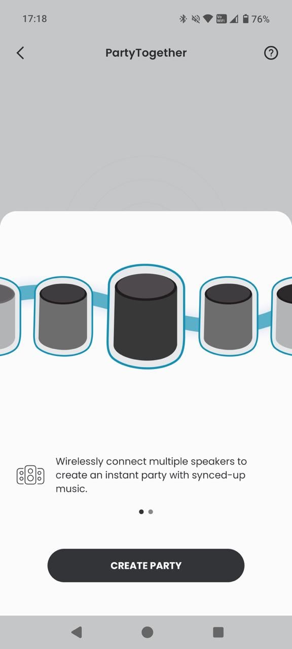 Harman Kardon Soundsticks 系列透明喇叭可算是其中一套最經典的桌面喇叭，甚至被享譽全球的紐約現代藝術博物館（MoMA）永久收藏。弧形透明的機身設計型格獨特，除了是喇叭，也是少有被載入設計史冊的工業藝術傑作之一。今次這個經典系列終於迎來了新一代， Soundsticks 5 加入了更強的聲效、更幻彩的燈光，還有更豐富連接。究竟除了外形之外，實際的聆聽和操作體驗如何，今次就詳細測試一下。